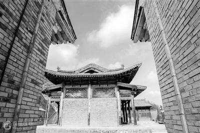 蘭州莊嚴(yán)寺，曾經(jīng)是一位帝王的皇宮內(nèi)苑