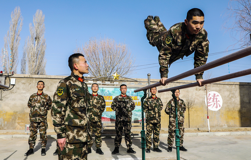 甘肅武警：練兵戰(zhàn)“疫”兩不誤（組圖）