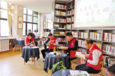 蘭州市人大常委會機關(guān)黨員開展進社區(qū)共駐共建暨新時代文明實踐志愿服務(wù)示范活動