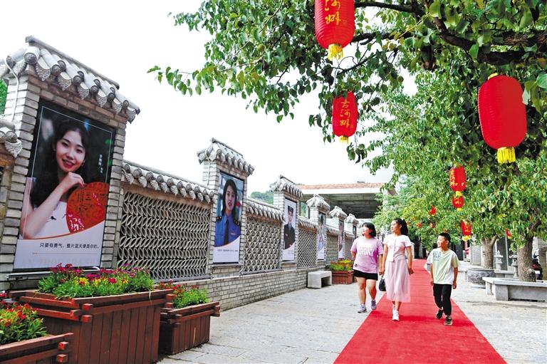 蘭州安寧仁壽山公園“古堡遺珍莎莎步行街”開街