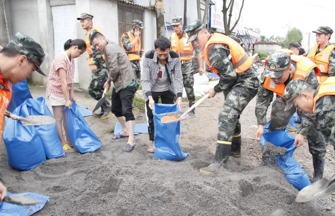 為隴南戰(zhàn)“洪”鼓與呼——中央省級媒體采訪報道隴南抗洪搶險救災(zāi)紀(jì)實(shí)