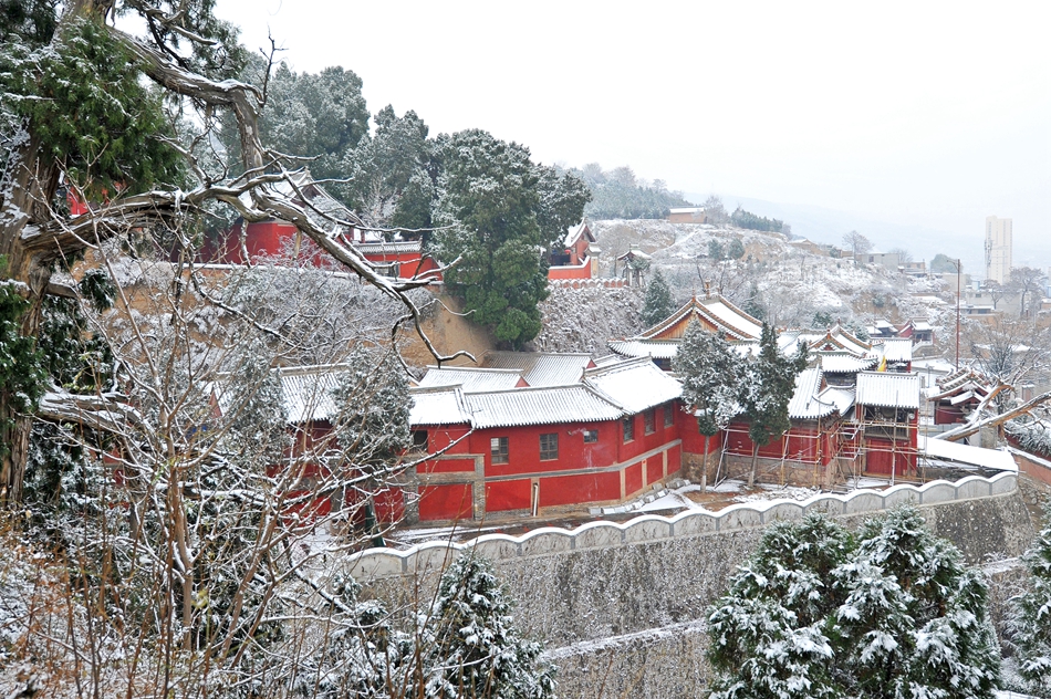 雪后的天水玉泉觀，仿佛回到了古秦州