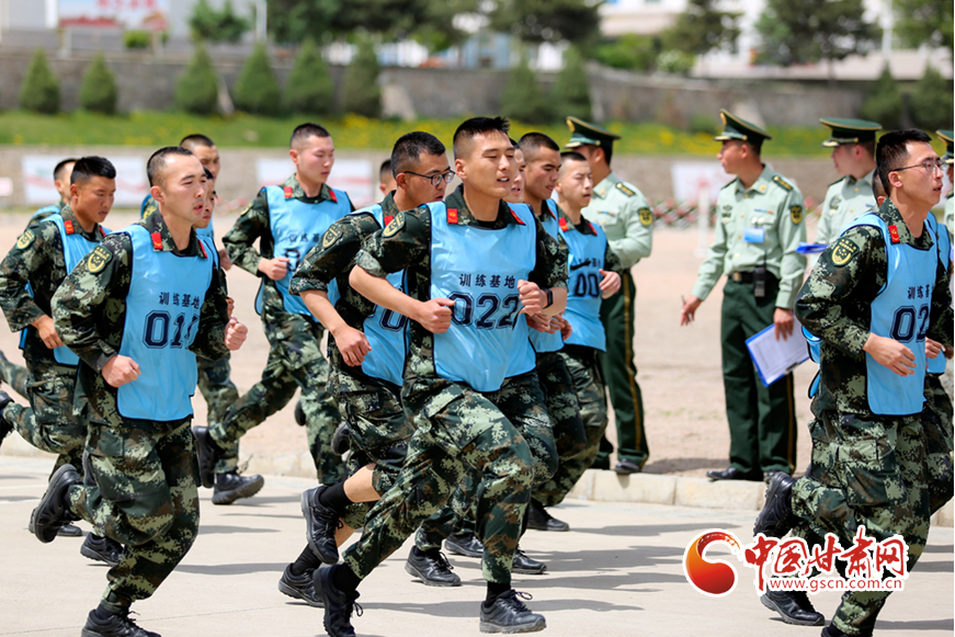 【隴拍客】甘肅武警：沖刺！向著心中的軍校夢(mèng)