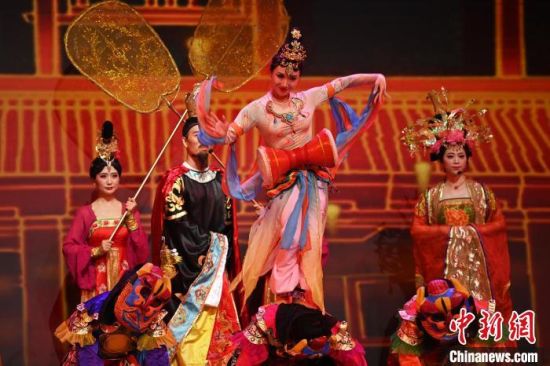 2023年第六屆敦煌文博會期間，系列演藝上演。(資料圖)李亞龍 攝
